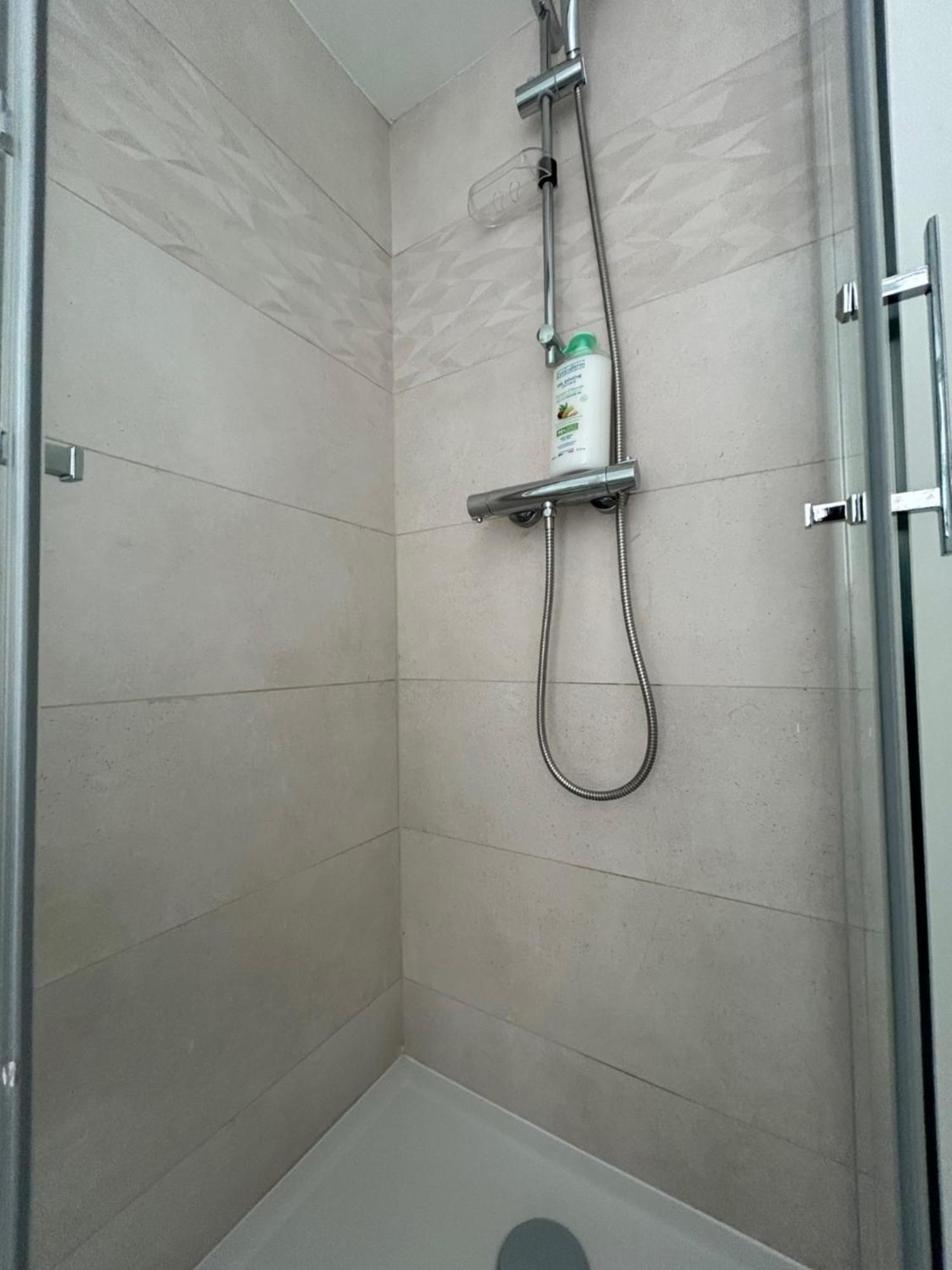 L'apparte Saint Michel - T1bis - Metro - Tram Apartment *